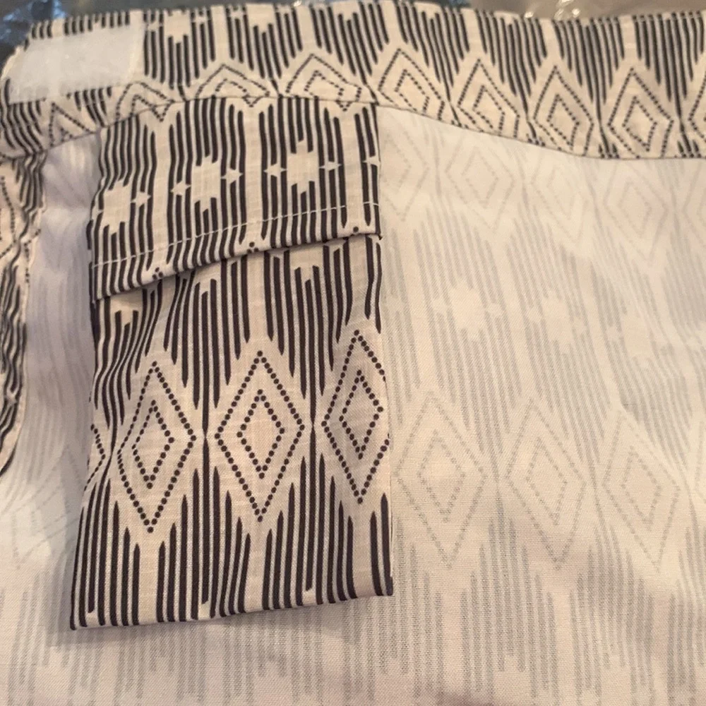 Ripskirt Hawaii Westend Black Cream Geometric Swim Coverup Length 2 Sz M